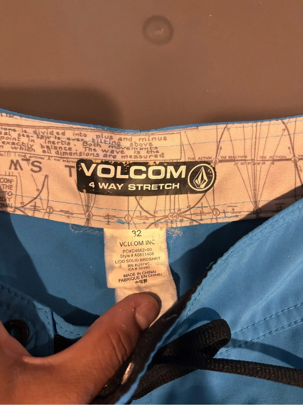 Volcom men’s swim